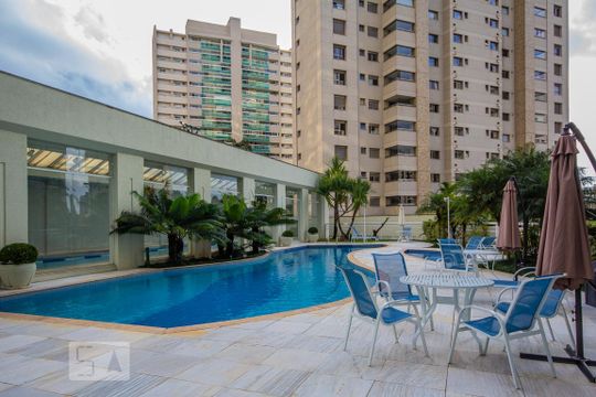 Piscina de apartamento à venda com 4 quartos, 248m² em Vila Suzana, São Paulo