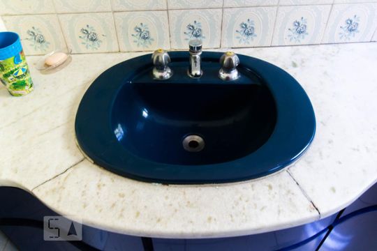 Banheiro de apartamento à venda com 4 quartos, 332m² em Partenon, Porto Alegre