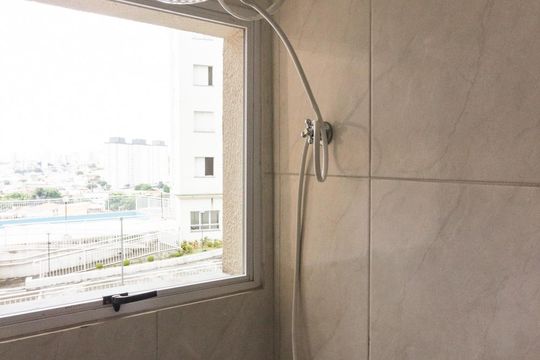 Banheiro de apartamento à venda com 2 quartos, 50m² em Sítio do Mandaqui, São Paulo