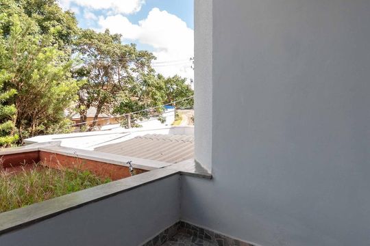 Varanda Quarto 2 de casa à venda com 4 quartos, 300m² em Vila Brandina, Campinas