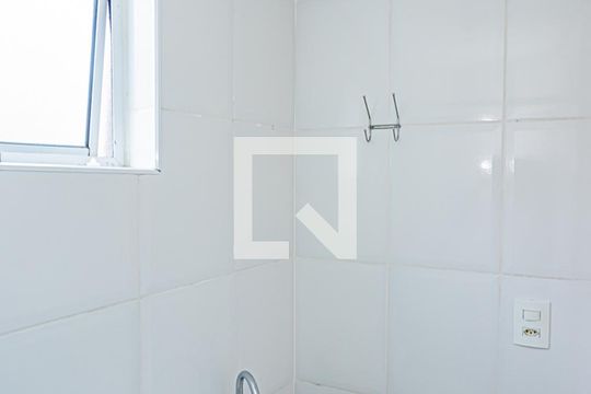 Banheiro de kitnet/studio para alugar com 1 quarto, 40m² em Vila Barbosa, São Paulo