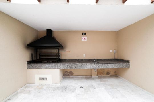 Churrasqueira de casa de condomínio para alugar com 3 quartos, 120m² em Vila Sofia, São Paulo