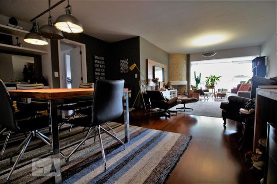 Sala de apartamento à venda com 3 quartos, 136m² em Real Parque, São Paulo