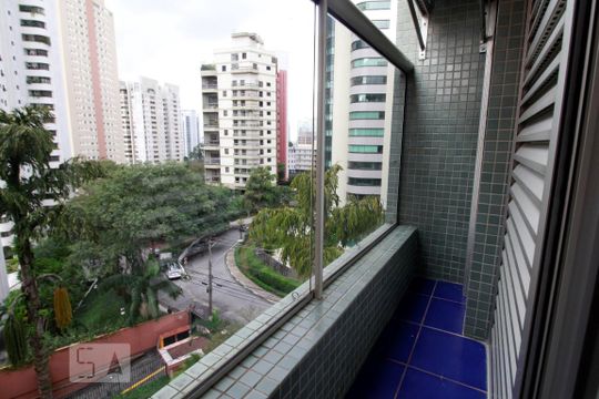 Varanda de apartamento à venda com 3 quartos, 136m² em Real Parque, São Paulo