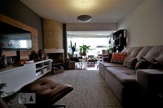 Sala de apartamento à venda com 3 quartos, 136m² em Real Parque, São Paulo