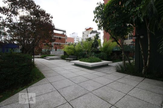 Área comum de apartamento à venda com 3 quartos, 136m² em Real Parque, São Paulo