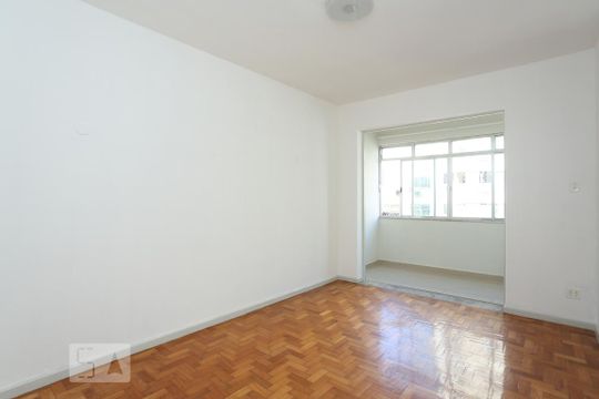 Apartamento à venda com 3 quartos, 110m² em Copacabana, Rio de Janeiro