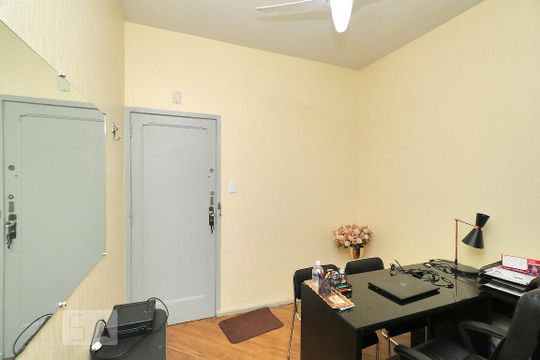 Sala. de apartamento à venda com 1 quarto, 47m² em Copacabana, Rio de Janeiro