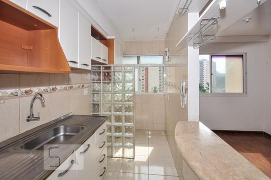 Cozinha e Área de Serviço de apartamento para alugar com 2 quartos, 54m² em Jacarepaguá, Rio de Janeiro