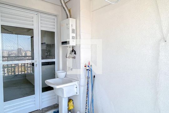 Área comum de apartamento para alugar com 1 quarto, 45m² em Cambuci, São Paulo