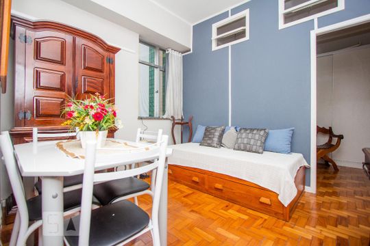 Kitnet/Studio à venda com 1 quarto, 45m² em Centro, Rio de Janeiro