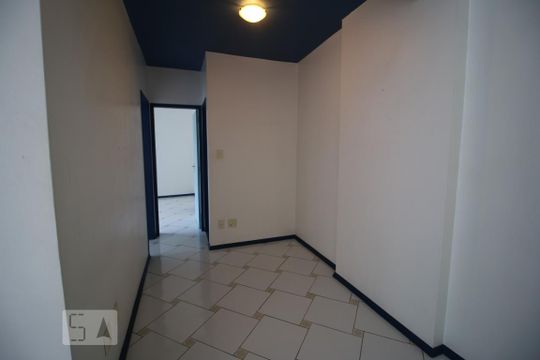 Sala de apartamento para alugar com 2 quartos, 80m² em Anil, Rio de Janeiro