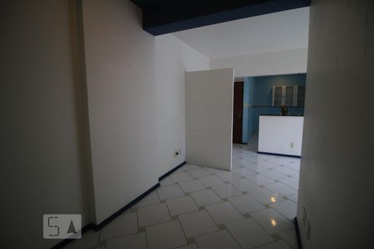 Sala de apartamento para alugar com 2 quartos, 80m² em Anil, Rio de Janeiro