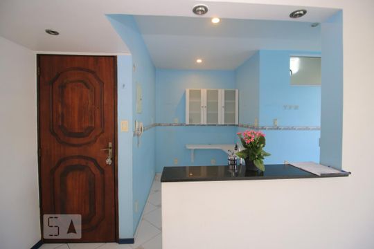 Cozinha de apartamento para alugar com 2 quartos, 80m² em Anil, Rio de Janeiro