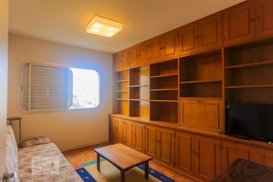 Quarto 1 de apartamento à venda com 2 quartos, 85m² em Vila Pompéia, São Paulo
