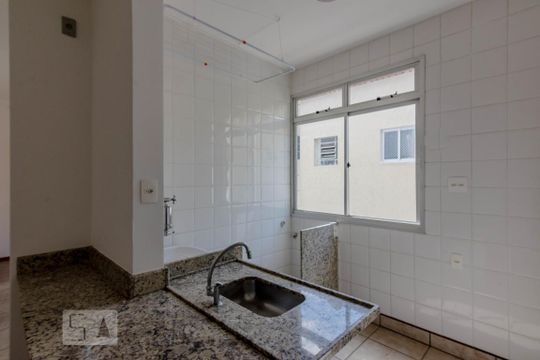 Cozinha e Área de Serviço de apartamento para alugar com 1 quarto, 50m² em São Lucas, Belo Horizonte