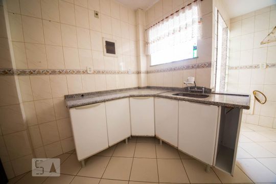 Cozinha  de apartamento à venda com 4 quartos, 135m² em Icaraí, Niterói