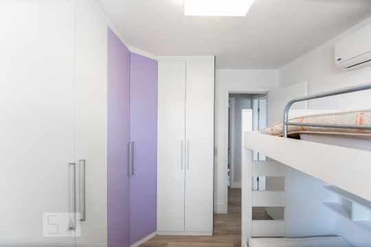 Quarto de apartamento para alugar com 2 quartos, 144m² em Barra da Tijuca, Rio de Janeiro
