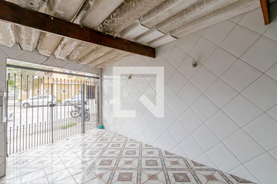 Garagem de casa à venda com 2 quartos, 80m² em Parque Fongaro, São Paulo