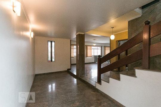 Sala  de casa à venda com 7 quartos, 400m² em Vila Gumercindo, São Paulo