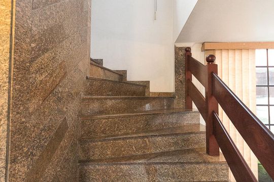 Escada  de casa à venda com 7 quartos, 400m² em Vila Gumercindo, São Paulo