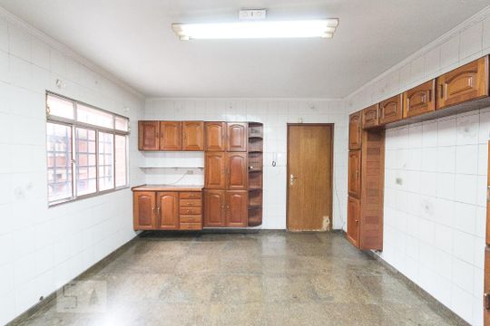 Cozinha  de casa à venda com 7 quartos, 400m² em Vila Gumercindo, São Paulo