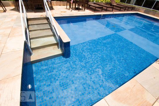 Área Externa - Piscina de apartamento para alugar com 2 quartos, 53m² em Cambuci, São Paulo