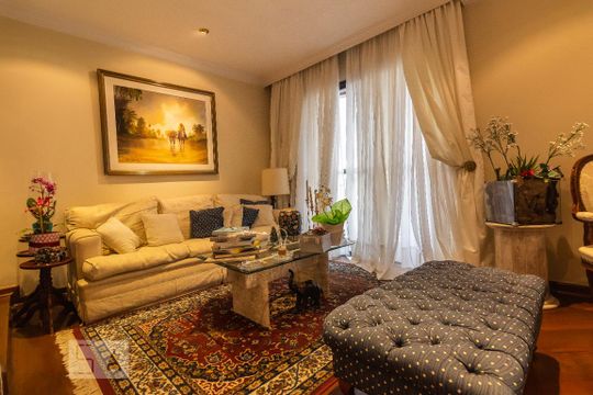 Apartamento para alugar com 4 quartos, 208m² em Campo Belo, São Paulo