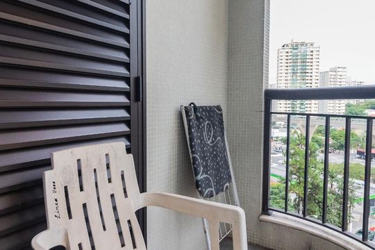 Sacada - Suíte 1 de apartamento para alugar com 4 quartos, 208m² em Campo Belo, São Paulo