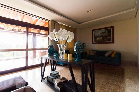 Sala de casa de condomínio à venda com 3 quartos, 400m² em Santa Tereza, Porto Alegre
