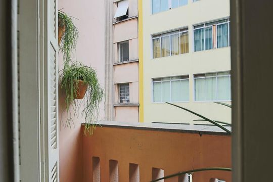 Varanda de kitnet/studio para alugar com 1 quarto, 44m² em Vila Buarque, São Paulo