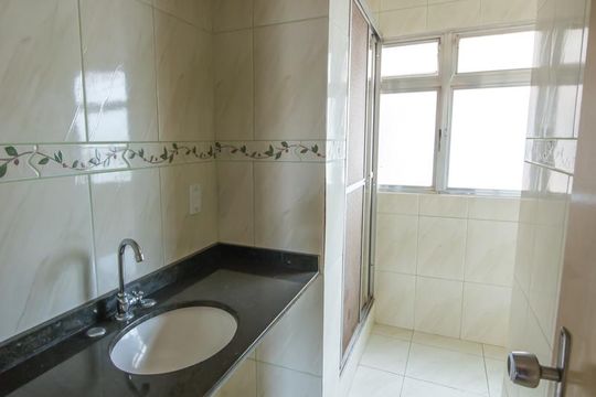 Banheiro de apartamento para alugar com 2 quartos, 100m² em Centro, Novo Hamburgo