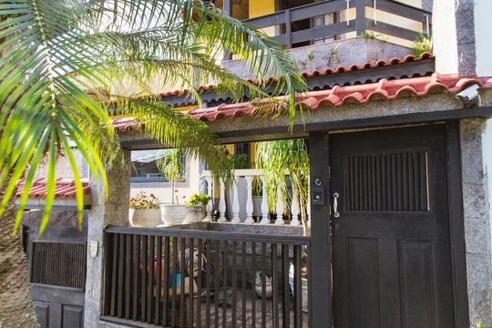 Fachada de casa de condomínio para alugar com 4 quartos, 330m² em Anil, Rio de Janeiro