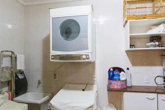 Área de Serviço (Subsolo) de casa de condomínio para alugar com 4 quartos, 330m² em Anil, Rio de Janeiro