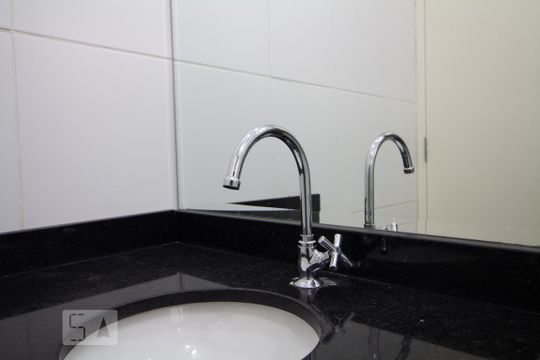 Banheiro Suíte de apartamento à venda com 2 quartos, 75m² em Jardim Prudência, São Paulo