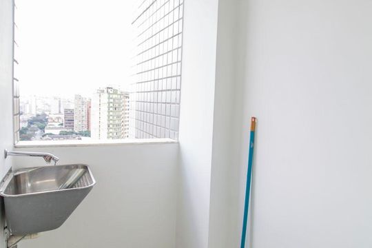 Área de Serviço | Varanda de kitnet/studio para alugar com 1 quarto, 30m² em Centro, Belo Horizonte