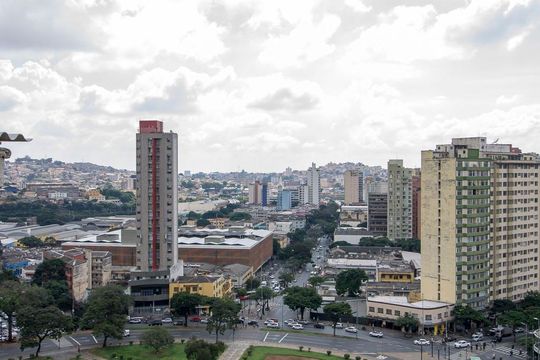 Vista Sala de kitnet/studio para alugar com 1 quarto, 30m² em Centro, Belo Horizonte