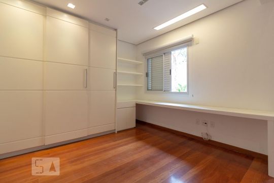 Suíte 1 de casa de condomínio à venda com 4 quartos, 260m² em Chácara Monte Alegre, São Paulo