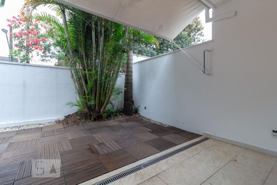 Quintal de casa de condomínio à venda com 4 quartos, 260m² em Chácara Monte Alegre, São Paulo