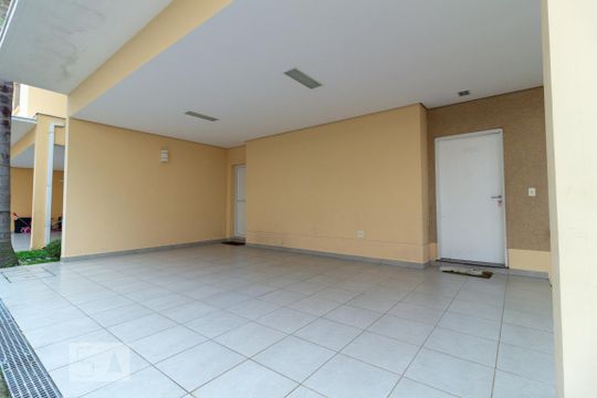 Garagem de casa de condomínio à venda com 4 quartos, 260m² em Chácara Monte Alegre, São Paulo