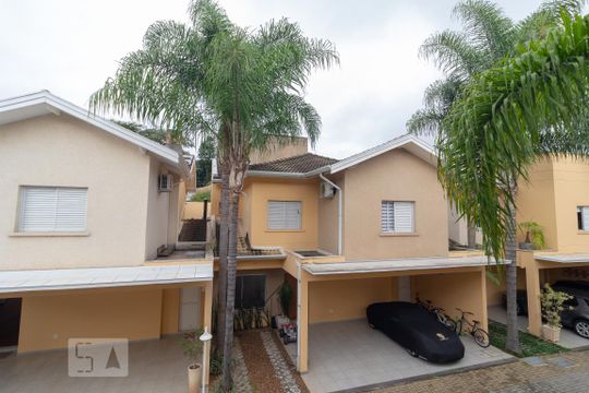 Vista-  Suíte 1 de casa de condomínio à venda com 4 quartos, 260m² em Chácara Monte Alegre, São Paulo