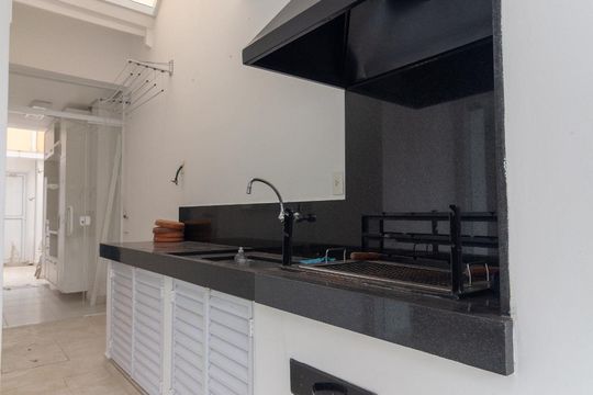 Churrasqueira de casa de condomínio à venda com 4 quartos, 260m² em Chácara Monte Alegre, São Paulo