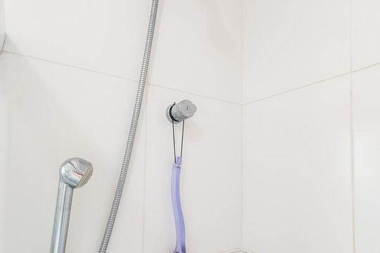 Banheiro de apartamento à venda com 3 quartos, 74m² em Vila Monumento, São Paulo