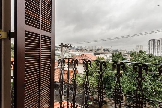 Varanda de casa para alugar com 4 quartos, 160m² em Jardim Peri Peri, São Paulo