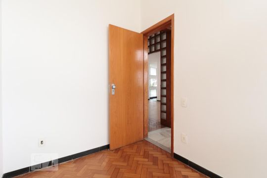 Quarto de serviço de apartamento à venda com 3 quartos, 147m² em Funcionários, Belo Horizonte