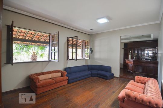 Sala de casa à venda com 6 quartos, 760m² em Belvedere, Belo Horizonte
