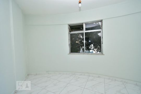 Quarto 1  de apartamento à venda com 2 quartos, 82m² em Ingá, Niterói