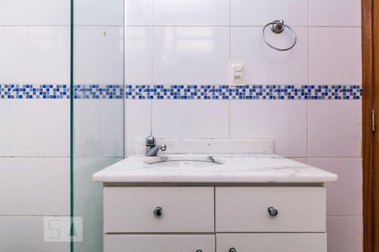 Banheiro de apartamento para alugar com 1 quarto, 35m² em Centro, Rio de Janeiro