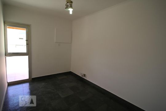 Quarto 3 na cobertura de apartamento para alugar com 3 quartos, 140m² em Anil, Rio de Janeiro