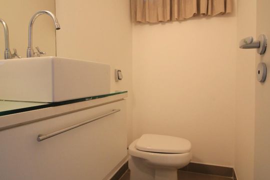 Lavabo de apartamento à venda com 3 quartos, 150m² em Vila Andrade, São Paulo